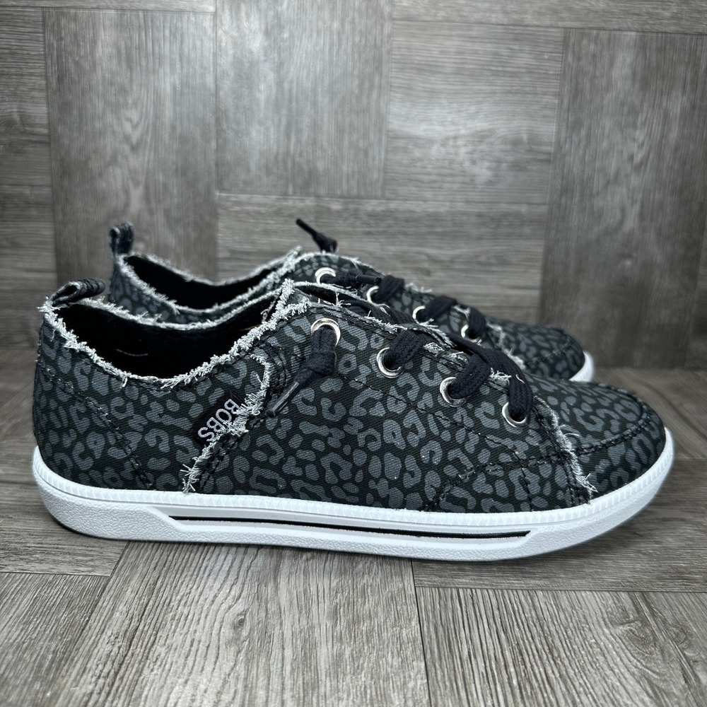 Skechers BOBS B Cute Sneakers Women 6 Gray‎ Leopard Animal Print Slip On NEW
